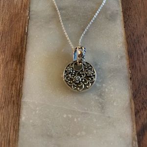 Solid Sterling Silver Circle Flower Vine Necklace Italian Chain Circle Pendant